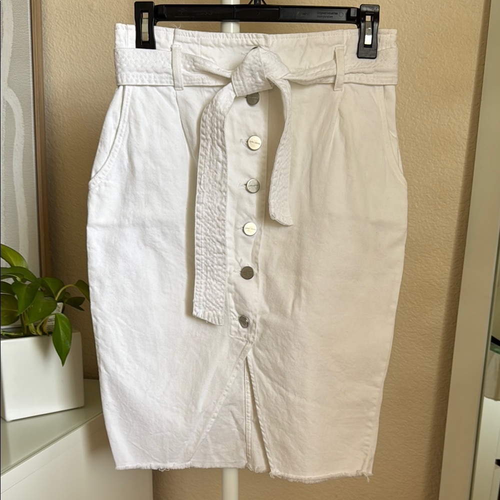 ZARA White Button-Front Skirt